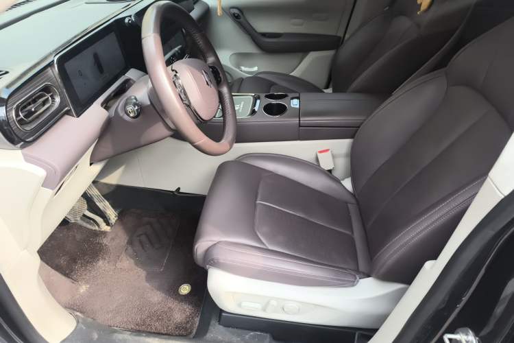Used Leapmotor C11 2023 Pure Electric 580 All-Wheel-Drive Performance Edition Left Front Seat