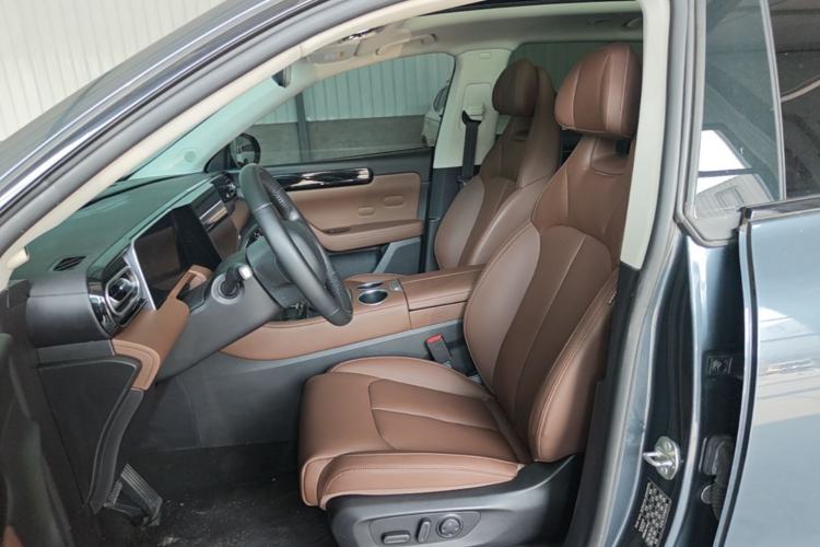 Used Leapmotor C11 2023 Extended-Range 285 Comfort Edition Left Front Seat
