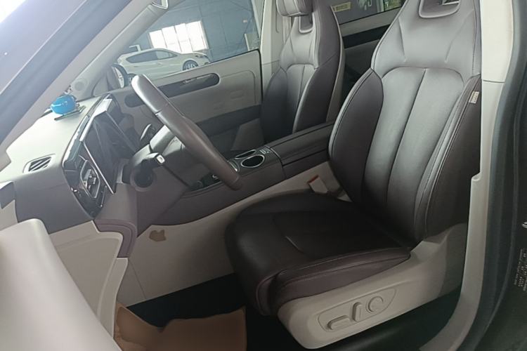 Used Leapmotor C11 2023 Range-Extended 180 Comfort Edition Left Front Seat