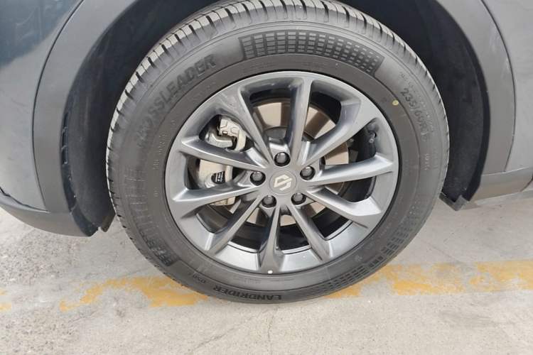 Used Leapmotor C11 2023 Range-Extended 200 Comfort Edition Left Front Wheel Hub