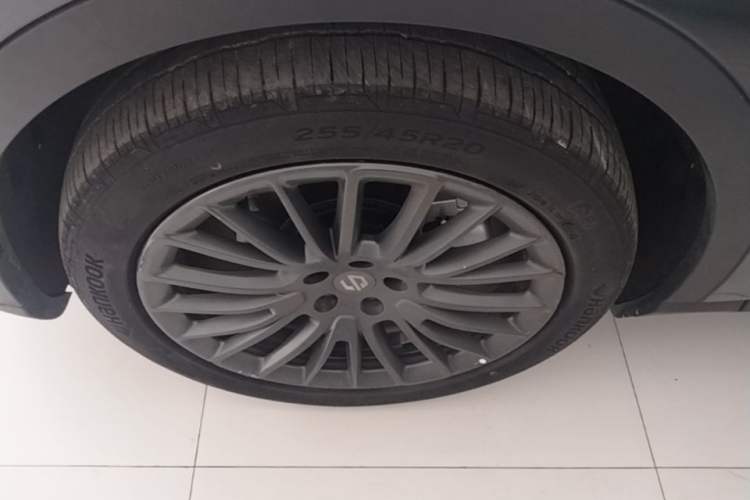Used Leapmotor C11 2023 Pure Electric 500 Comfort Edition Left Front Wheel Hub