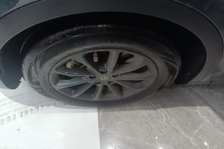Used Leapmotor C11 2023 Range-Extended 300 Comfort Edition Left Front Wheel Hub