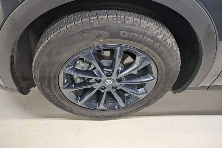 Used Leapmotor C11 2023 Range-Extended 180 Comfort Edition Left Front Wheel Hub