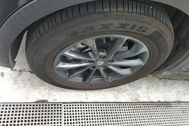 Used Leapmotor C11 2023 Range-Extended 180 Comfort Edition Left Front Wheel Hub