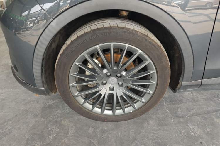 Used Leapmotor C11 2023 Extended-Range 285 Comfort Edition Left Front Wheel Hub