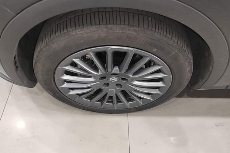 Used Leapmotor C11 2023 Range-Extended 200 Comfort Edition Left Front Wheel Hub