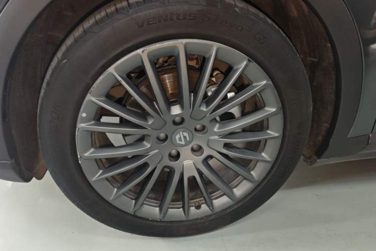 Used Leapmotor C11 2023 Pure Electric 500 Comfort Edition Left Front Wheel Hub