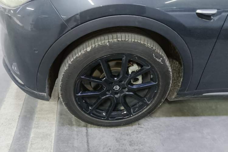 Used Leapmotor C11 2023 Pure Electric 650 ZhiXiang Edition Left Front Wheel Hub
