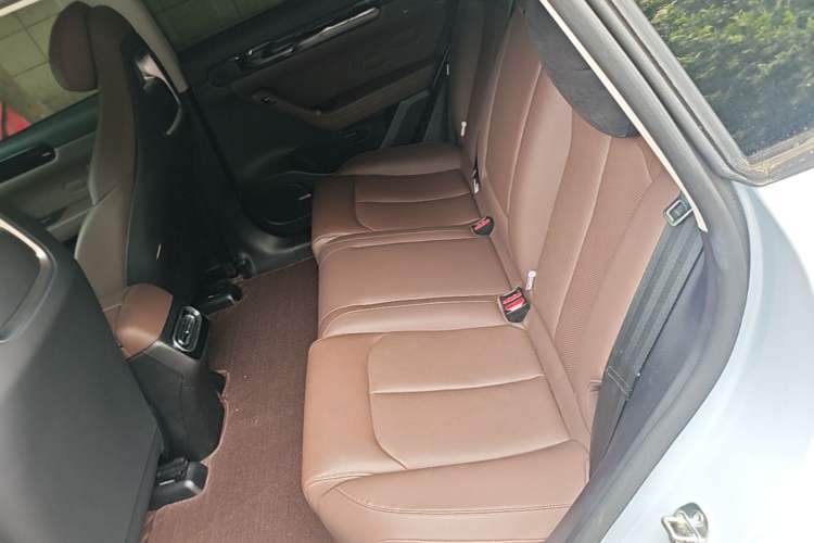 Used Leapmotor C11 2023 Range-Extended 180 Comfort Edition Left Rear Seat