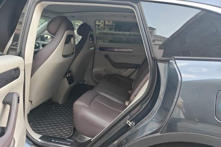Used Leapmotor C11 2023 Range-Extended 285 Smart Enjoyment Edition Left Rear Seat