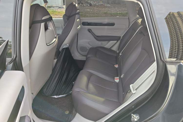 Used Leapmotor C11 2023 Range-Extended 180 Comfort Edition Left Rear Seat