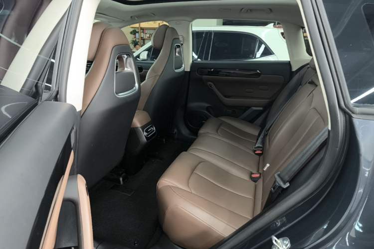 Used Leapmotor C11 2023 Range-Extended 180 Comfort Edition Left Rear Seat