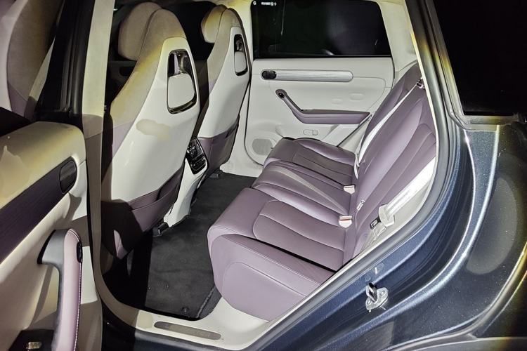 Used Leapmotor C11 2023 Pure Electric 580 All-Wheel-Drive Performance Edition Left Rear Seat