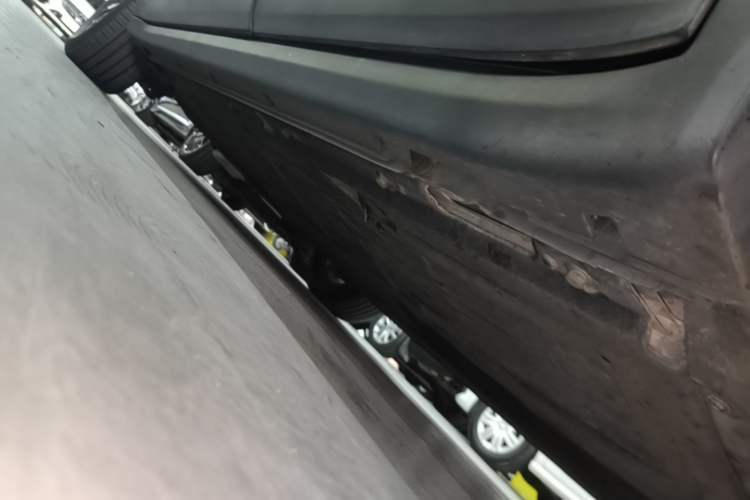 Used Leapmotor C11 2023 Pure Electric 500 Smart Edition Left Side Sill
