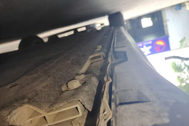 Used Leapmotor C11 2023 Pure Electric 500 Comfort Edition Left Side Sill