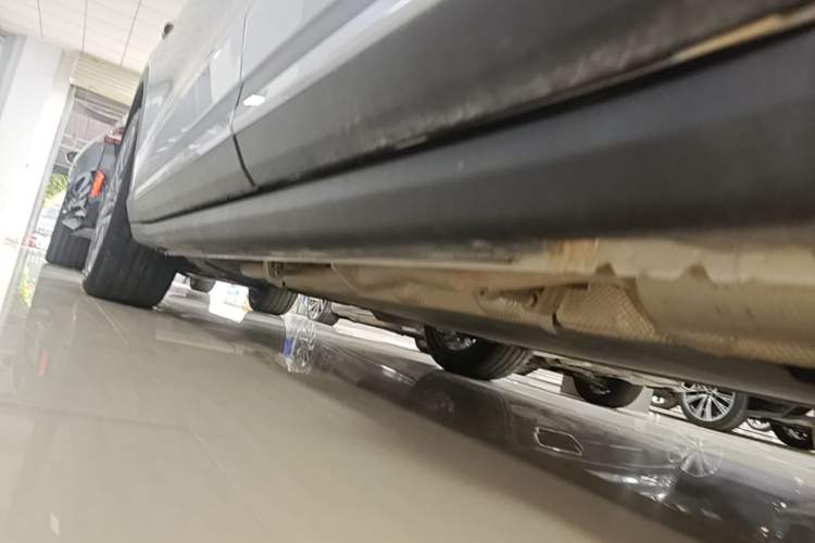 Used Leapmotor C11 2023 Range-Extended 300 Smart Enjoyment Edition Left Side Sill