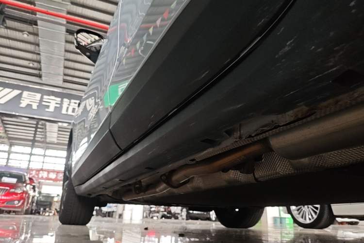 Used Leapmotor C11 2023 Range-Extended 180 Comfort Edition Left Side Sill