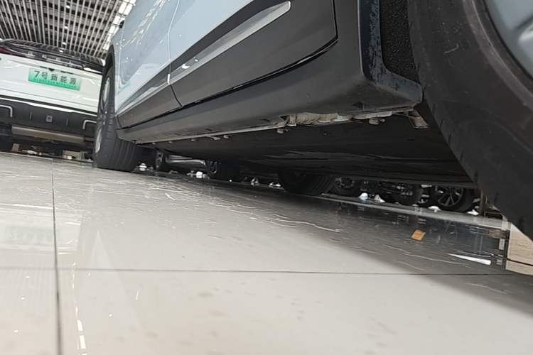 Used Leapmotor C11 2023 Pure Electric 500 Smart Edition Left Side Sill