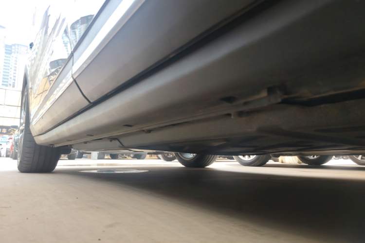 Used Leapmotor C11 2023 Pure Electric 500 Smart Edition Left Side Sill