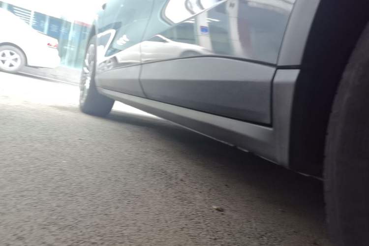 Used Leapmotor C11 2023 Range-Extended 200 Comfort Edition Left Side Sill