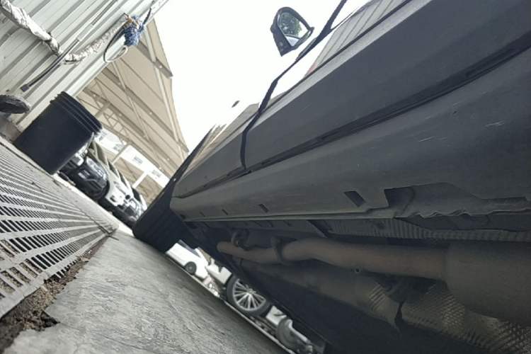 Used Leapmotor C11 2023 Range-Extended 180 Comfort Edition Left Side Sill