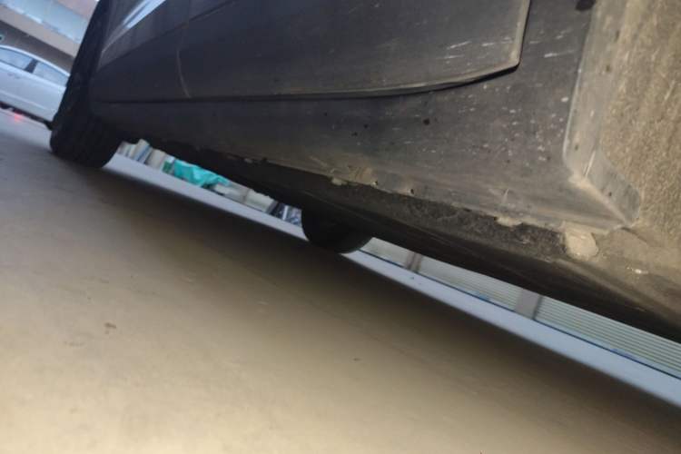 Used Leapmotor C11 2023 Pure Electric 500 Comfort Edition Left Side Sill