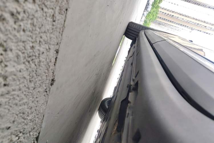 Used Leapmotor C11 2023 Pure Electric 500 Smart Edition Left Side Sill