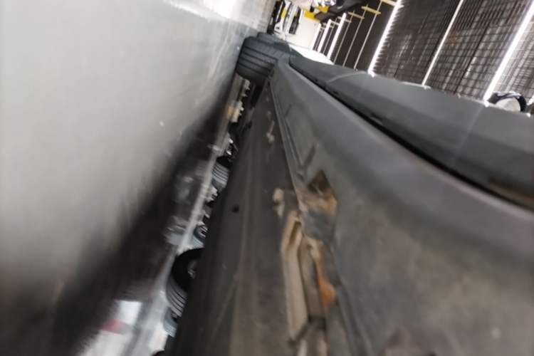 Used Leapmotor C11 2023 Pure Electric 500 Comfort Edition Left Side Sill