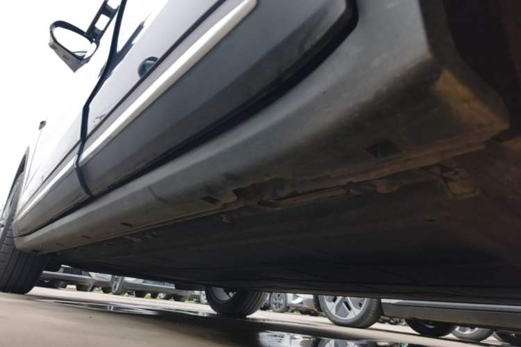 Used Leapmotor C11 2023 Pure Electric 500 Smart Edition Left Side Sill