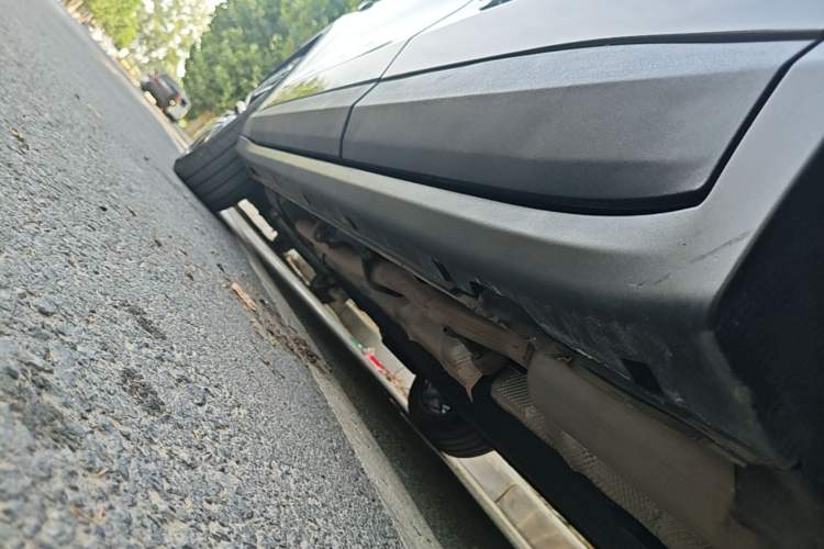 Used Leapmotor C11 2023 Extended-Range 285 Comfort Edition Left Side Sill