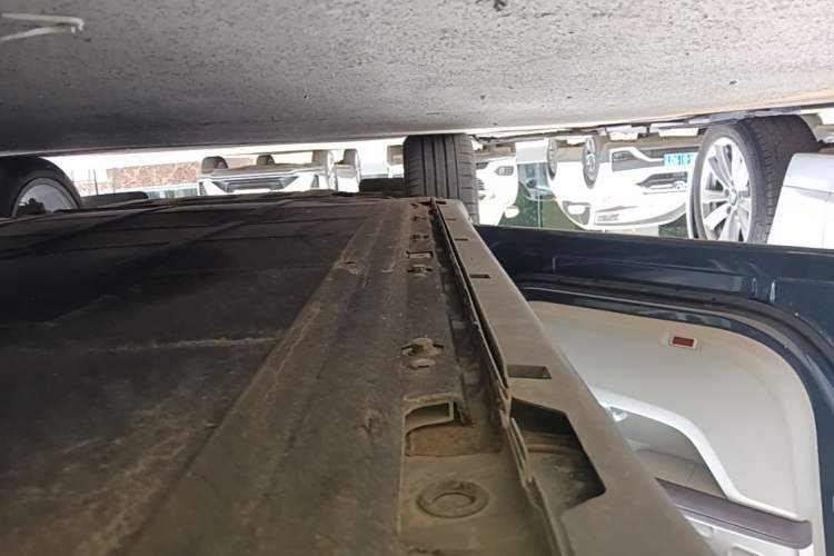 Used Leapmotor C11 2023 Pure Electric 500 Smart Edition Left Side Sill