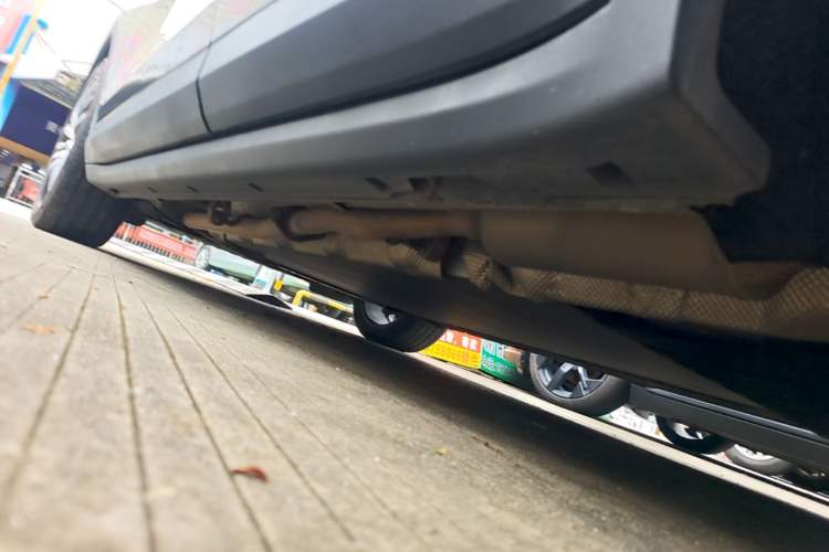 Used Leapmotor C11 2023 Extended-Range 285 Comfort Edition Left Side Sill