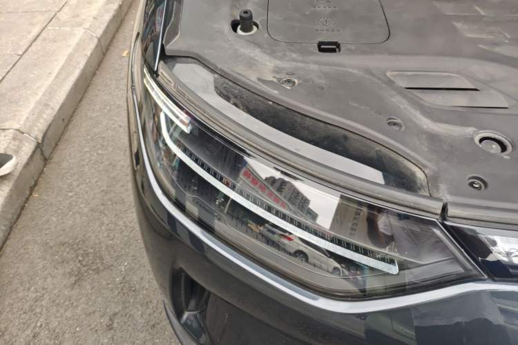 Used Leapmotor C11 2023 Pure Electric 580 All-Wheel-Drive Performance Edition Right Front Headlight