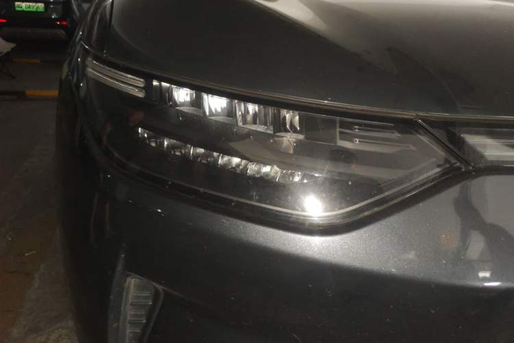 Used Leapmotor C11 2023 Pure Electric 500 Zhixing Edition Right Front Headlight