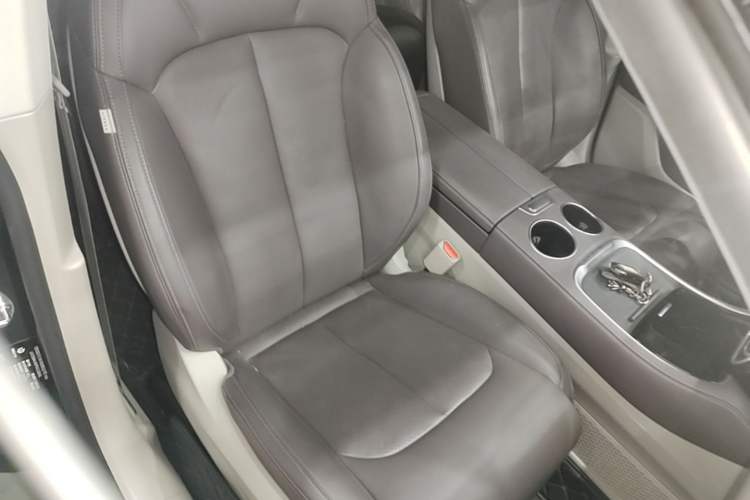 Used Leapmotor C11 2023 Range-Extended 200 Comfort Edition Right Front Seat