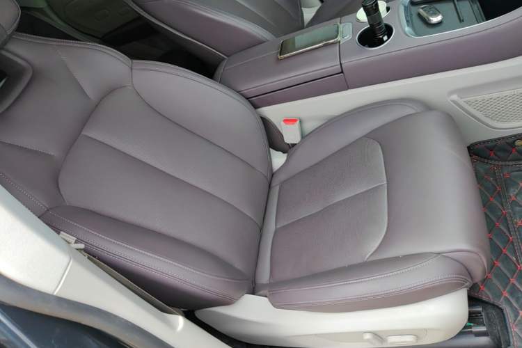 Used Leapmotor C11 2023 Extended-Range 285 Comfort Edition Right Front Seat