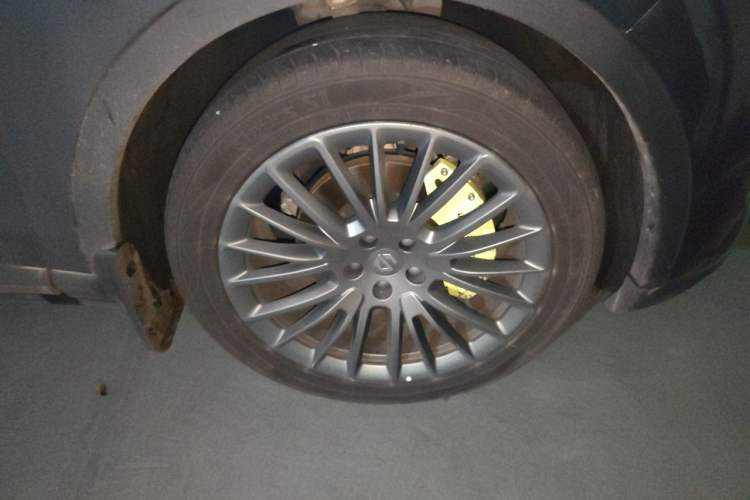 Used Leapmotor C11 2023 Range-Extended 180 Comfort Edition Right Front Wheel Hub