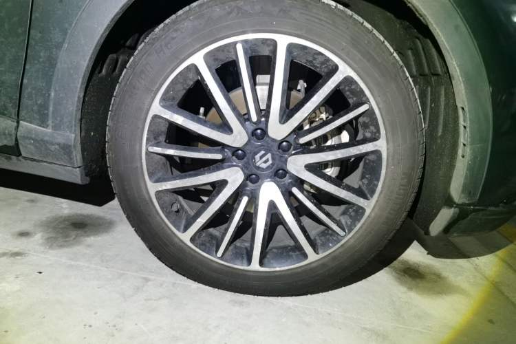 Used Leapmotor C11 2023 Extended-Range 285 Comfort Edition Right Front Wheel Hub