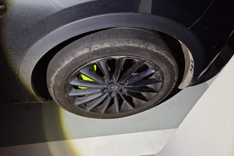 Used Leapmotor C11 2023 Pure Electric 580 All-Wheel-Drive Performance Edition Right Front Wheel Hub