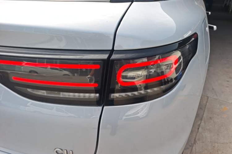 Used Leapmotor C11 2023 Range-Extended 180 Comfort Edition Right Rear Taillight