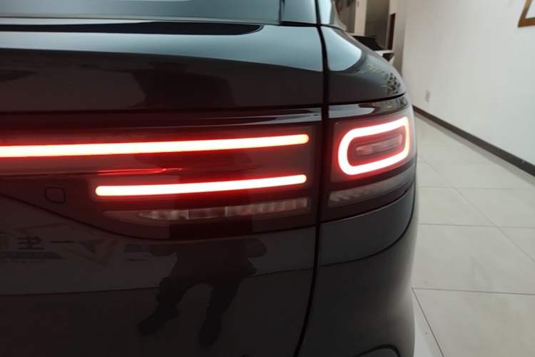 Used Leapmotor C11 2023 Range-Extended 300 Comfort Edition Right Rear Taillight