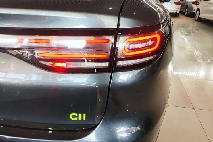 Used Leapmotor C11 2023 Pure Electric 580 All-Wheel-Drive Performance Edition Right Rear Taillight