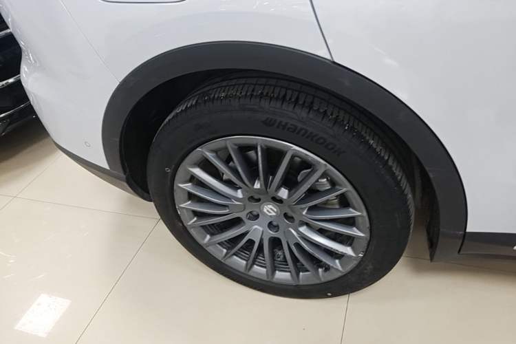 Used Leapmotor C11 2023 Range-Extended 300 Smart Enjoyment Edition Right Rear Wheel Hub