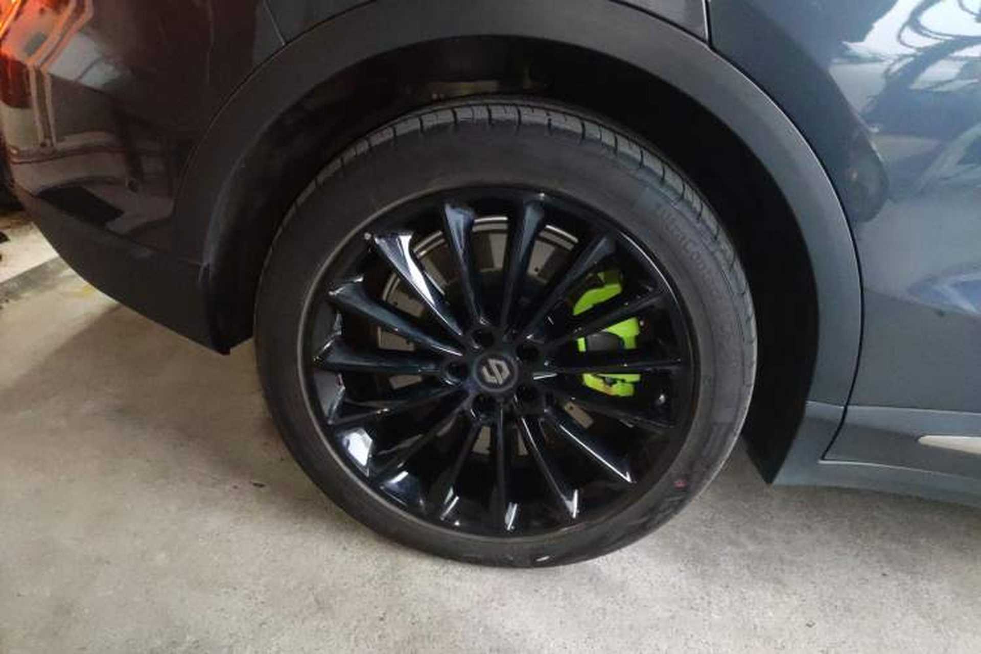 Used Leapmotor C11 2023 Pure Electric 580 All-Wheel-Drive Performance Edition Right Rear Wheel Hub