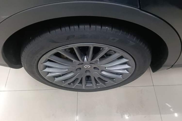 Used Leapmotor C11 2023 Range-Extended 180 Comfort Edition Right Rear Wheel Hub