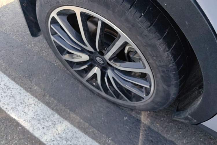 Used Leapmotor C11 2023 Range-Extended 180 Comfort Edition Right Rear Wheel Hub