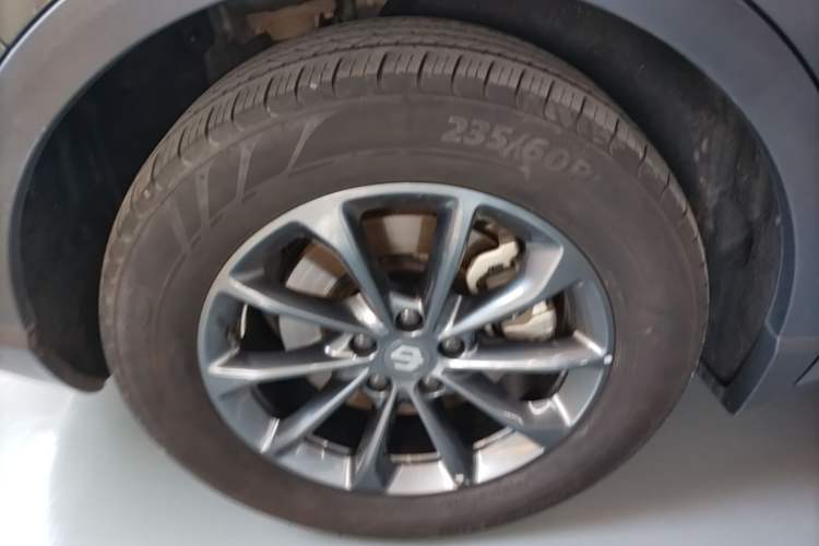 Used Leapmotor C11 2023 Pure Electric 500 Comfort Edition Right Rear Wheel Hub