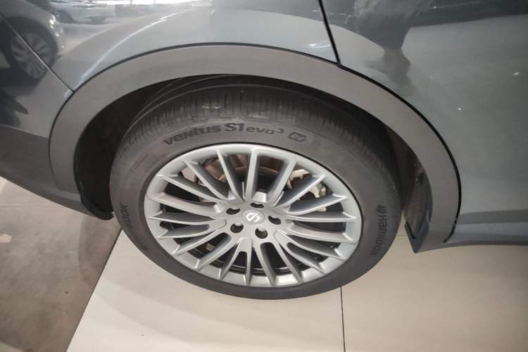 Used Leapmotor C11 2023 Range-Extended 180 Comfort Edition Right Rear Wheel Hub