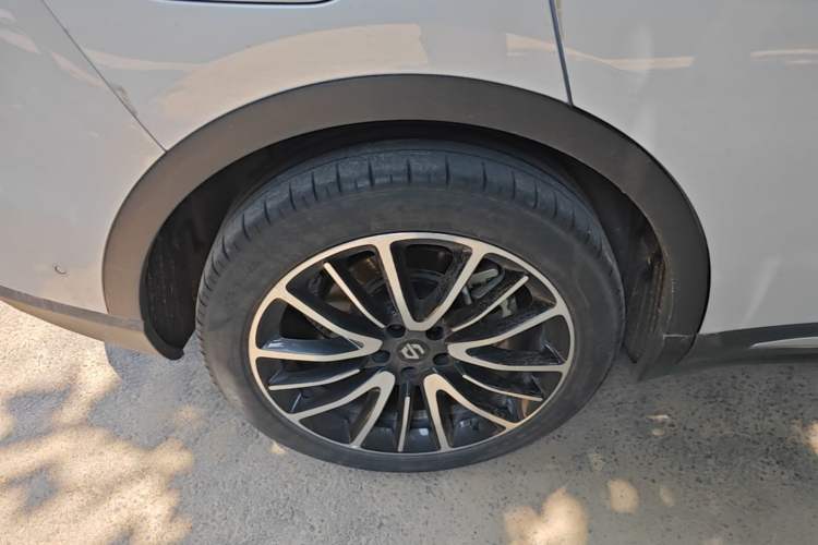 Used Leapmotor C11 2023 Range-Extended 285 Smart Enjoyment Edition Right Rear Wheel Hub
