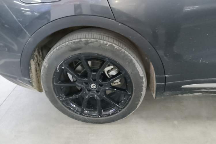 Used Leapmotor C11 2023 Pure Electric 650 ZhiXiang Edition Right Rear Wheel Hub